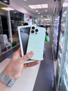iPhone 16 Pro Max